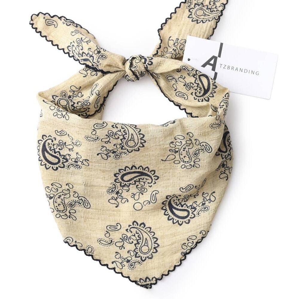 Green Paisley Scarf Scalloped Lace Edge